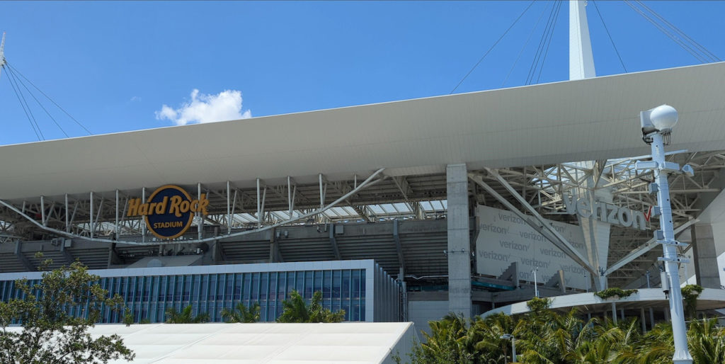 MatSing antennas, Verizon 5G and AiFi walk-through concessions at Miami F1 race